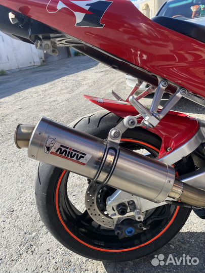 Yamaha YZF R1