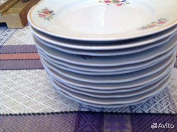 Тарелки Дулево разные