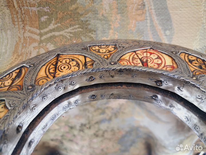 Старинное зеркало