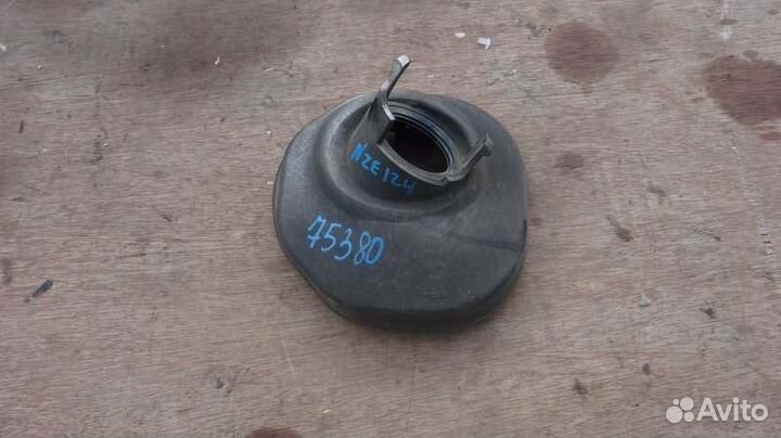 Пыльник рулевой колонки Toyota Allex NZE124 1NZ-FE