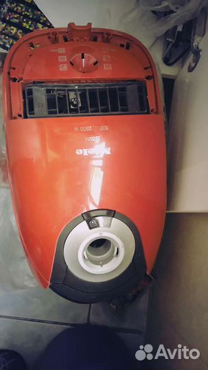 Пылесос Miele S5211на запчастивсе нутрошланг4мешка