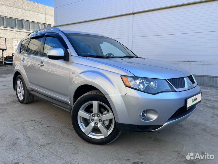 Mitsubishi Outlander 2.4 МТ, 2008, 194 000 км