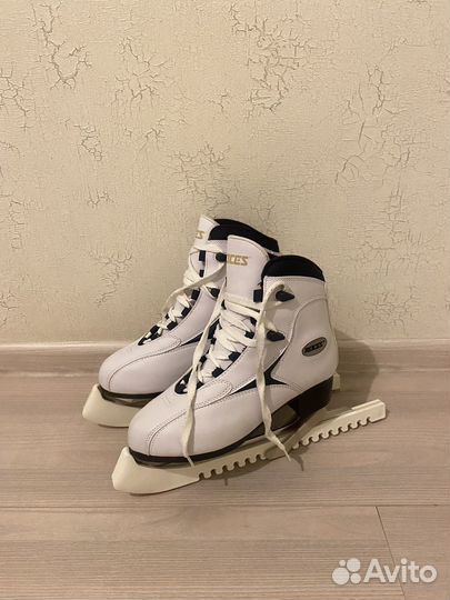 Коньки женские Roces