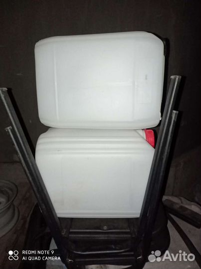 Канистры ;30л 10л