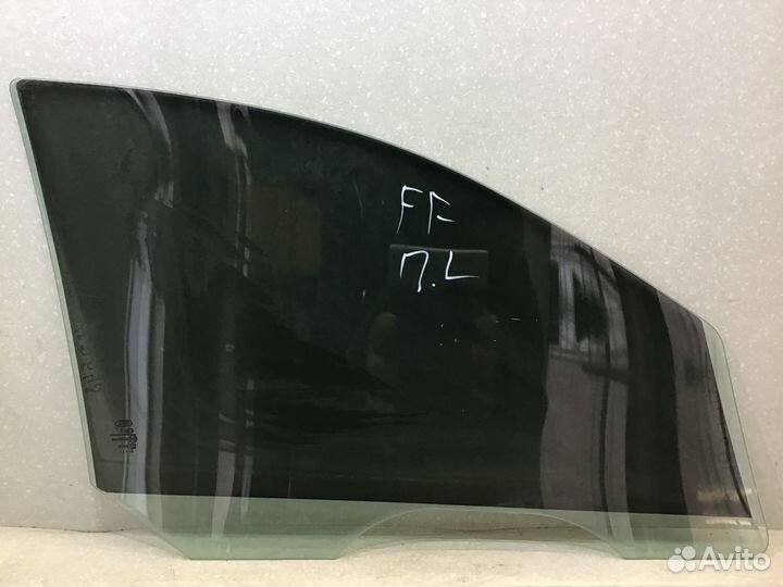 Стекло двери передней левой Ford Focus I 1998-2004