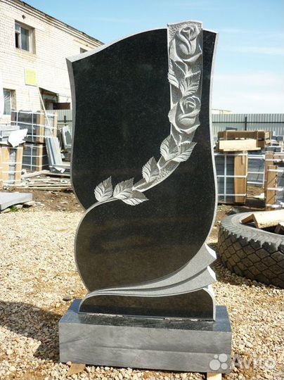 Памятники из гранита на могилу. Установка