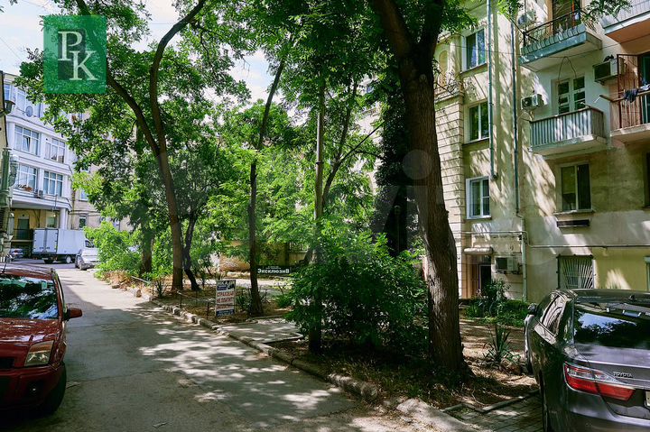 Помещение 14 м2 на Большой Морской