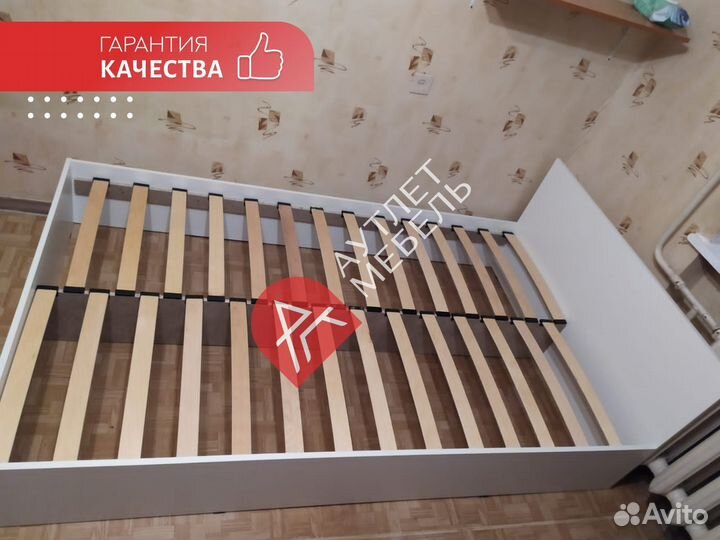 Кровать полутороспальная