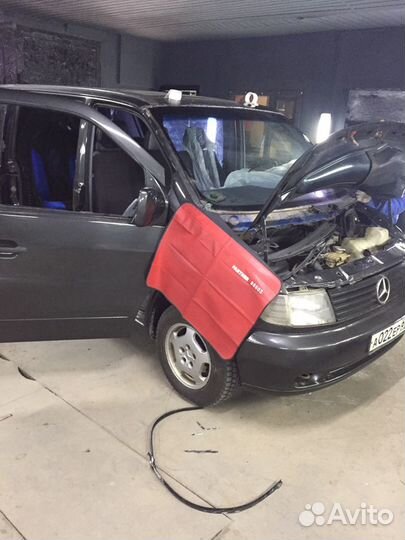 Лобовое ветровое стекло Renault Logan (Рено Логан)