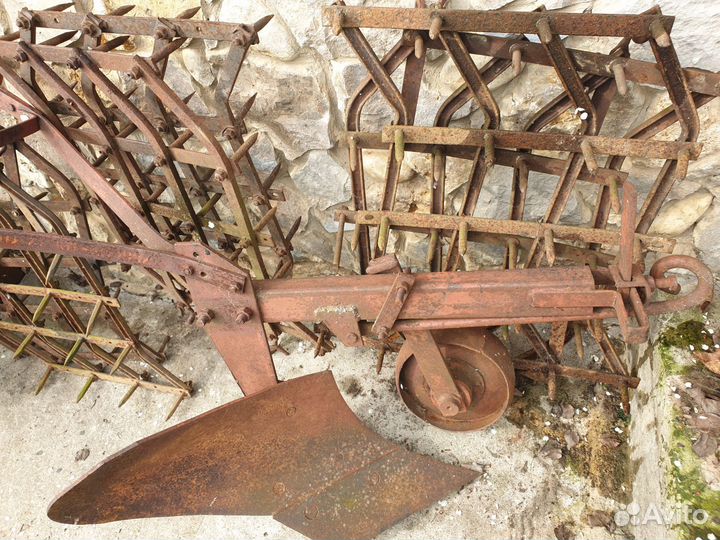 Конный плуг