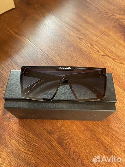 Солнцезащитные очки louis vuitton