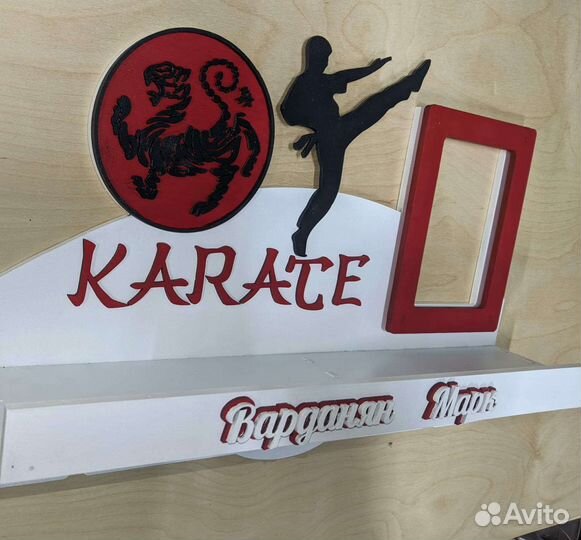 Медальница с полкой Медальница с рамкой.под заказ