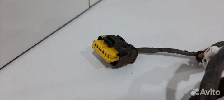 Электропроводка двери задняя правая (Hyundai ix55)