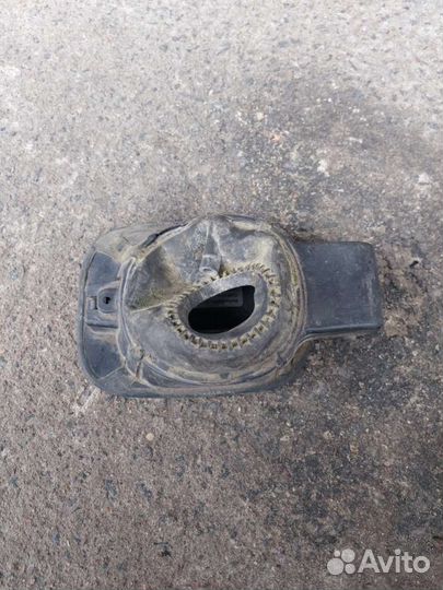 Лючок бензобака Volkswagen Golf 4 1J0809857E