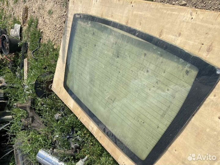 Стекло заднее Ford Focus 1