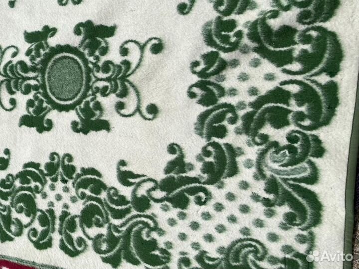 Шерстяные одеяла лебедь