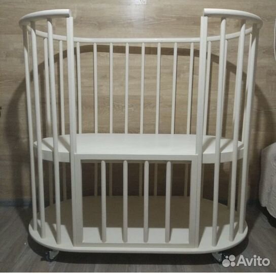 Детская овальная кроватка