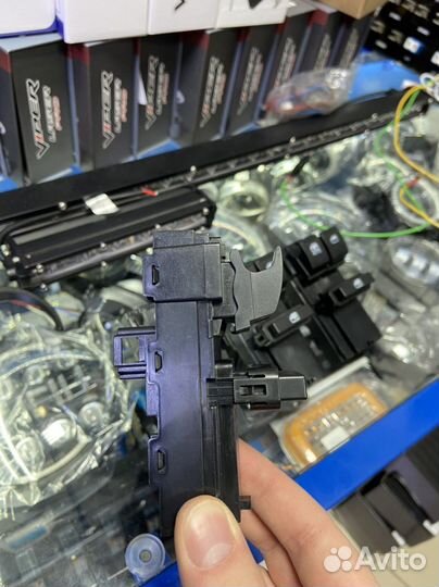 Блок управления стеклоподъемниками Volksvagen polo