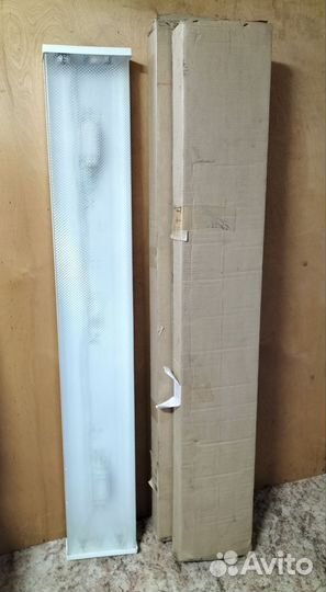 Светильник люминесцентный