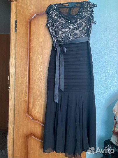 Вечернее платье