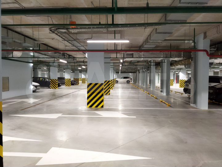 Машиноместо, 14 м²