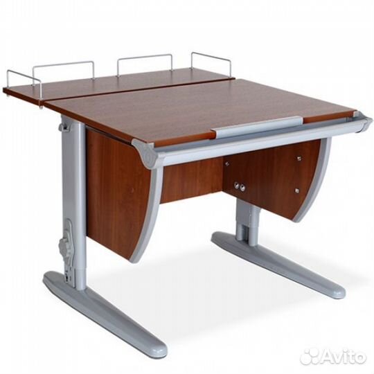 Школьная парта