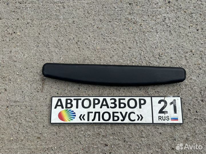 Обшивка двери багажника Mazda 2 Мазда 2