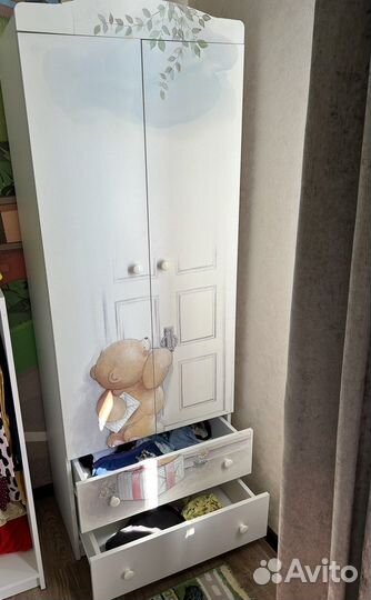 Шкаф в детскую комнату