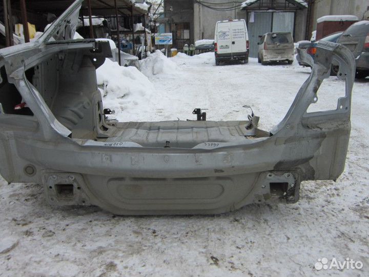 Панель задняя Ford Mondeo III 2000-2007 (1119028)