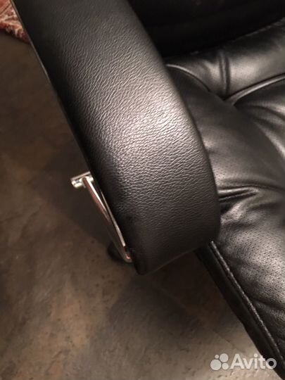 Кожаное кресло бу