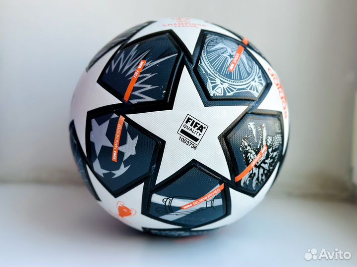 Футбольный мяч adidas