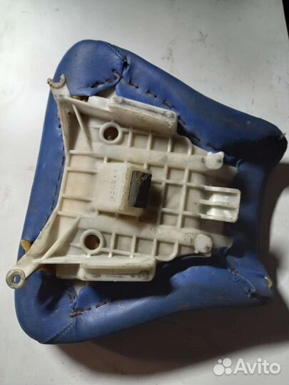 Сиденье переднее Suzuki gsxr 600 97-00, 750 96-99