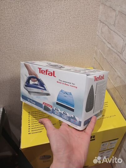 Утюг Hoвый Tefal