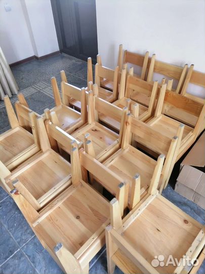 Детский стол и стул