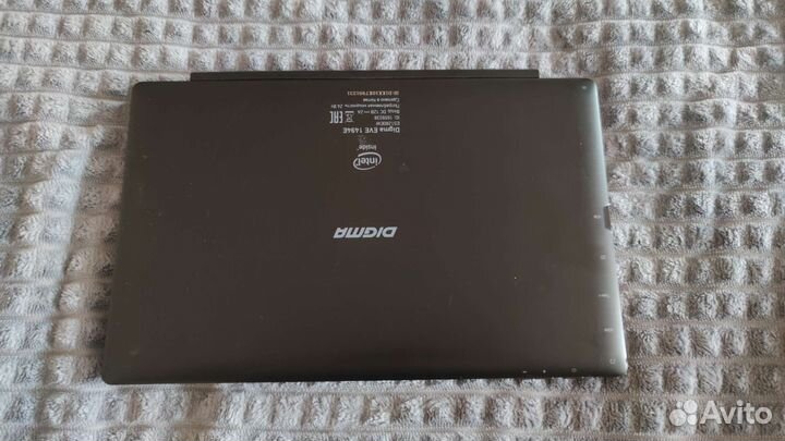 Планшет с клавиатурой Digma EVE 1494E