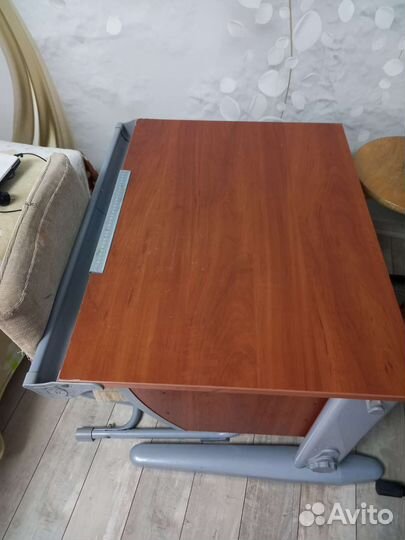 Растущая парта деми