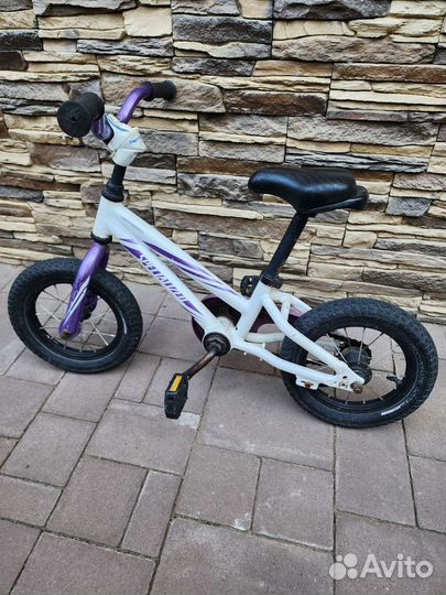 Детский велосипед Specialized