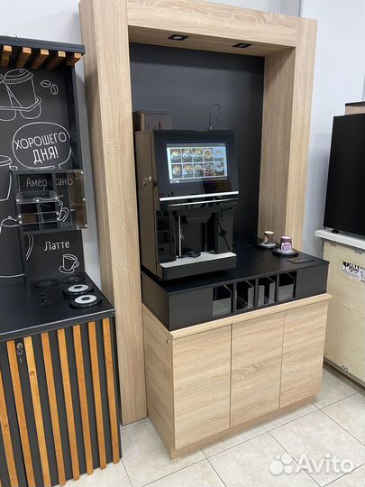 Кофейный автомат для кофейни