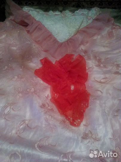 Вещи на девочку и конверт для малыша