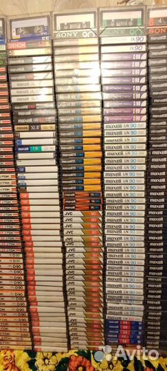 Аудиокассеты 512 шт