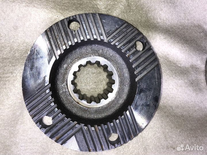 6361ях-2402134 Фланец привода моста торцевые шлицы