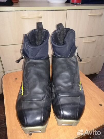 Лыжные ботинки Salomon для классического хода