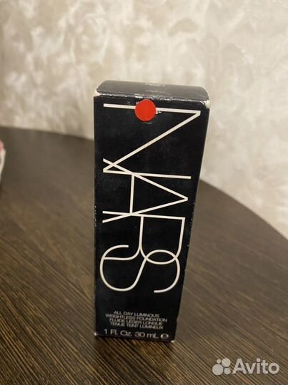 Тональный крем nars
