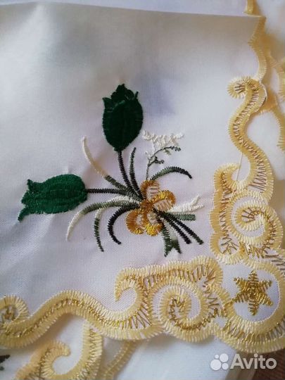 Набор скатерть и салфетки новый в упаковке
