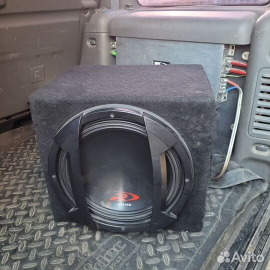 Caбвуфер alpine swr12 и моноблок kicx qs1.900