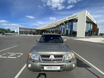 Mitsubishi Pajero 3.2 MT, 2004, 208 128 км, с пробегом, цена 890 000 руб.