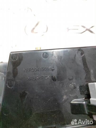 Док-станция для беспроводной зарядки Lexus Rx4