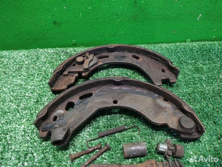 Ремкомплект стояночного тормоза Land Rover Discov