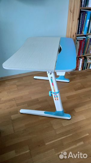 Растущая парта Дэми