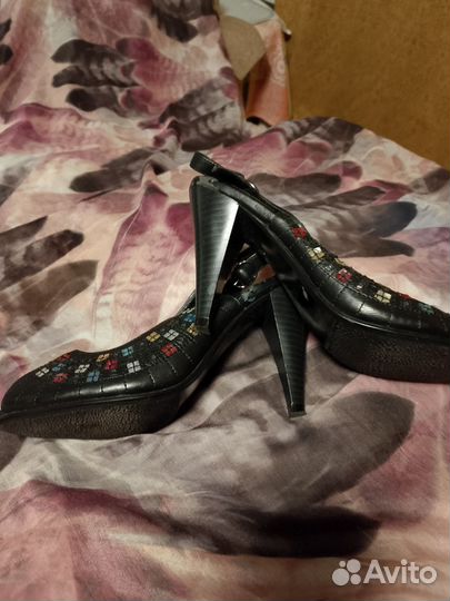 Босоножки женские, р. 37,нат.кожа